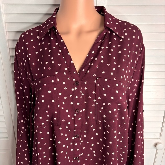 2/$25 MAURICES Plus Size Winona Polka Dot Button Down Blouse Size 1X - Picture 3 of 9